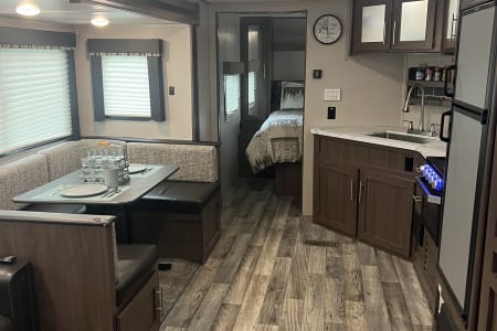 2019 Keystone RV Hideout Luxury. Has oversized bunk beds. Sleeps up to 10.