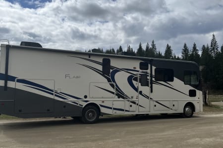 Cocolalla ID 2020 Flair Fleetwood Motorhome