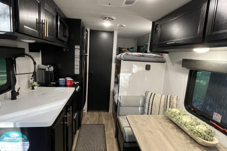 HollistonRV rentals