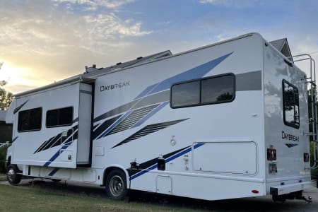 THOMPSONS STATIONRV rentals