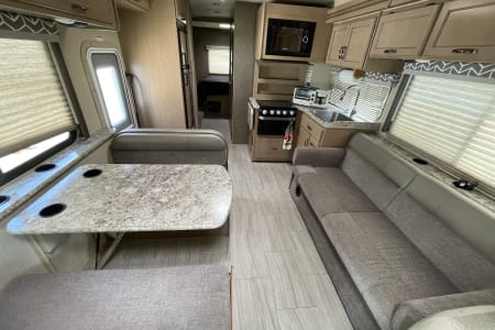 THOMPSONS STATIONRV rentals