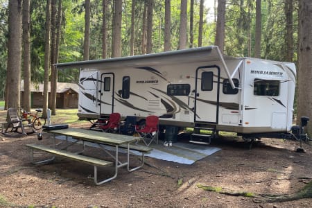 Super Nice 31’ Camper #1 (Rockwood Windjammer) - Central NY State Area