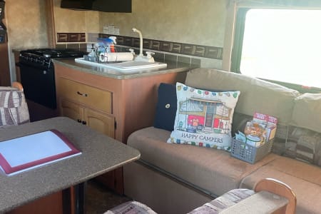 Writing-on-StoneProvincialPark Rv Rentals