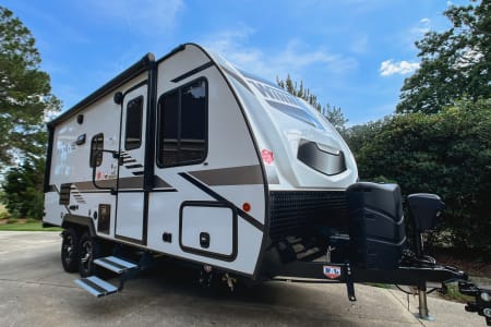 Cozy and homey 2021 Winnebago Micro Minnie