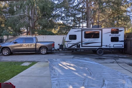 surveyor travel trailer 19rble