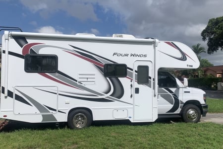 HialeahRV rentals