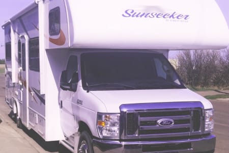 Writing-on-StoneProvincialPark Rv Rentals