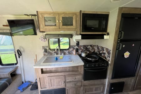 LakeChampagneCampground Rv Rentals