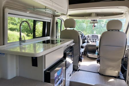 2021 Thor Motor Coach Tellaro 20LT Class B