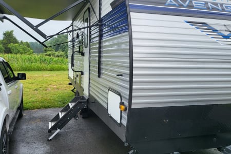 2022 Avenger 24BHS (Ready to go)
