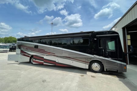 2018 Winnebago Forza