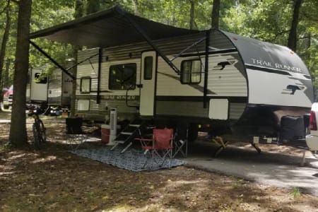 Conroe TX PaPa/GiGi's  RVbnb on wheels 2022 Heartland Trail Runner