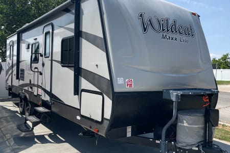 Spacious Bunkhouse Camper w/ private bedroom