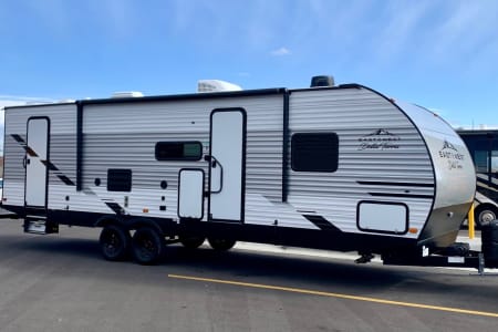 2022 Travel Trailer - sleeps 10