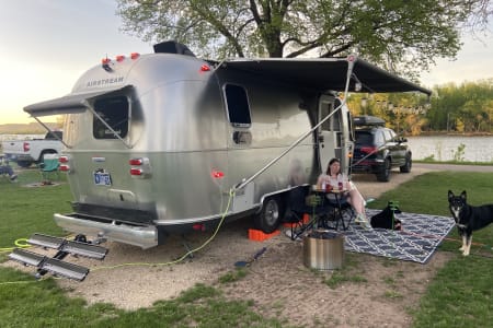 Beautiful. Luxurious. Airstream International - Signature Edition (23 ft)