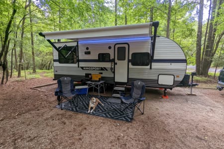 2022 Gulfstream! Free Set-up at Falls Lake - Dogs Welcome