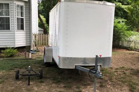 5x10 feet enclosed trailer