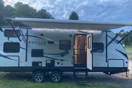 2018 kodiak ultra lite with bunkhouse