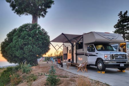 YellowstoneGrizzlyRVPark Rv Rentals