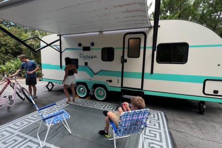 Long Point Park-Vintage Cruiser w/ kid bunks (delivered)