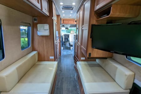 Apache JunctionRV rentals