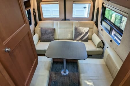 Apache JunctionRV rentals