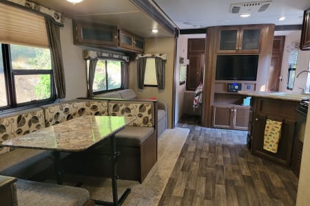 StrangeCreekCampOut Rv Rentals