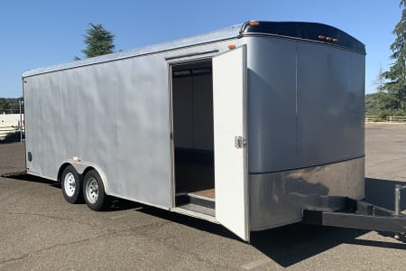 2010 3 Feathers Moving enclosed cargo trailer Box 20 foot long