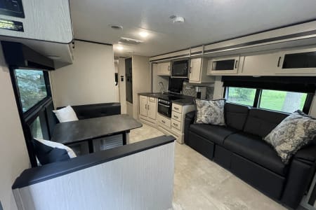 2021 Coachmen Apex 300BHS