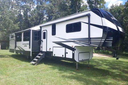 2022 Durango Fifth Wheel