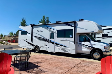 RV Rental riverside,California-(CA)