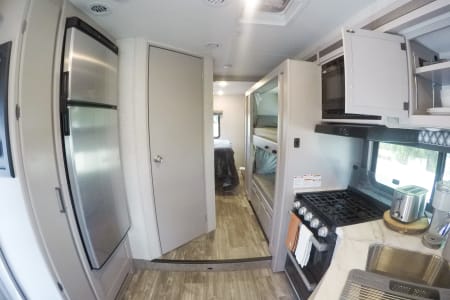 RV Rental riverside,California-(CA)