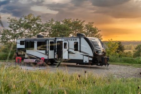2021 Luxury Winnebago | Bon Voyage!