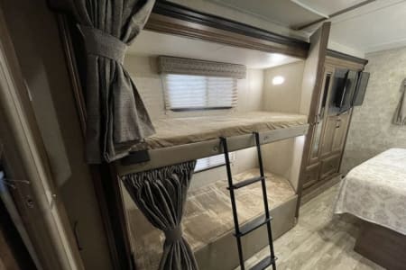 Apache JunctionRV rentals