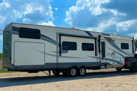 travel trailer for rent san antonio