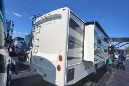 LibertyHarborRVPark–JerseyCity Rv Rentals