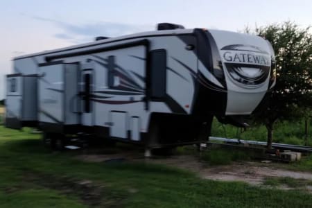 travel trailer for rent san antonio