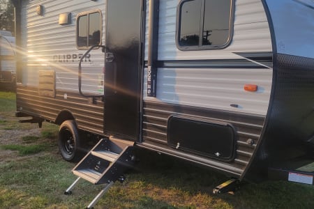 BROWNSTOWN CHARTER TWP.RV rentals