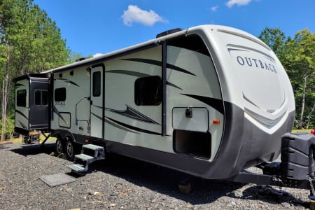 2017 Keystone Outback - Campin' Queen