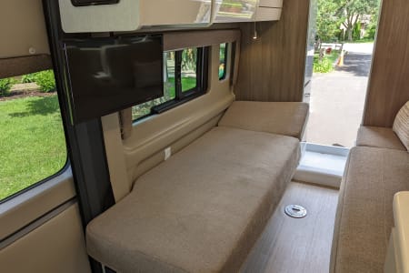 RV Rental chicago,Illinois-(IL)