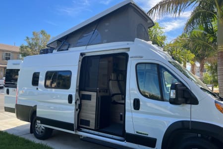 RV Rental riverside,California-(CA)