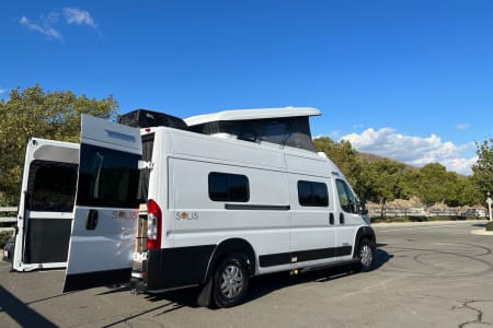 RV Rental riverside,California-(CA)