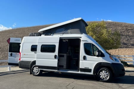 RV Rental riverside,California-(CA)