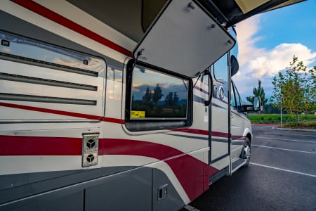 Happy ValleyRV rentals