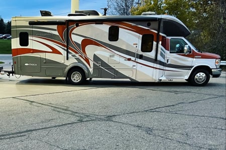 2014 Itasca Cambria -Travel in style!