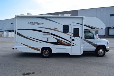 RV Rental chicago,Illinois-(IL)