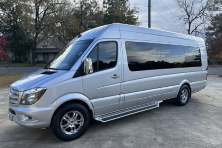 2014 Mercedes Sprinter 2500, 8 custom passenger van