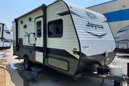 Greenfield IN 2022 Jayco Jay Flight SLX