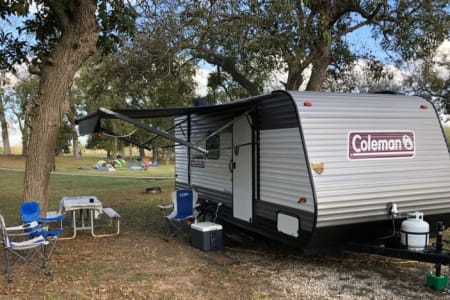 Perfect Couple's camper!  - 2023 Coleman 17B Delivery/Setup Available