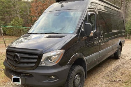 2015 4x4 Mercedes Sprinter 2500 Dual Slider 170wb